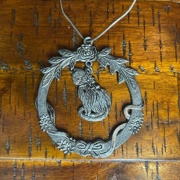 ⭐️ Vintage Cat Christmas Tree Ornament‎ Rose Ribbon Circle Wreath Holiday Gift - Picture 3 of 4